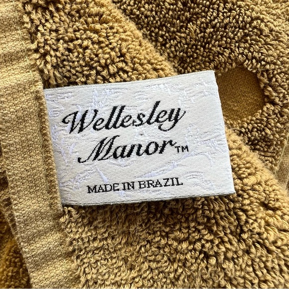 Y2K Wellesley Manor Geometric Sculpted Bath Towel Gold Green MCM Vibes Brazil - Picture 10 of 11